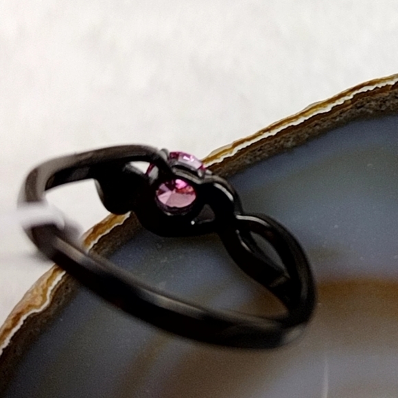 Stainless Steel Rose Vine Ring Hypoallergenic Jewelry - Picture 6 of 14